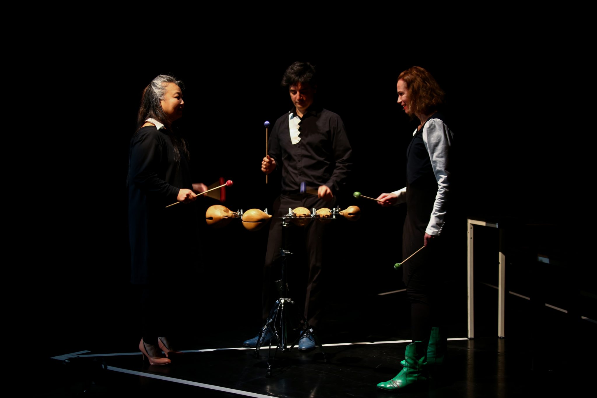 Toihaus-Theater_Tempo-Tempi_c_Mark-Daniel-Prohaska-2-scaled