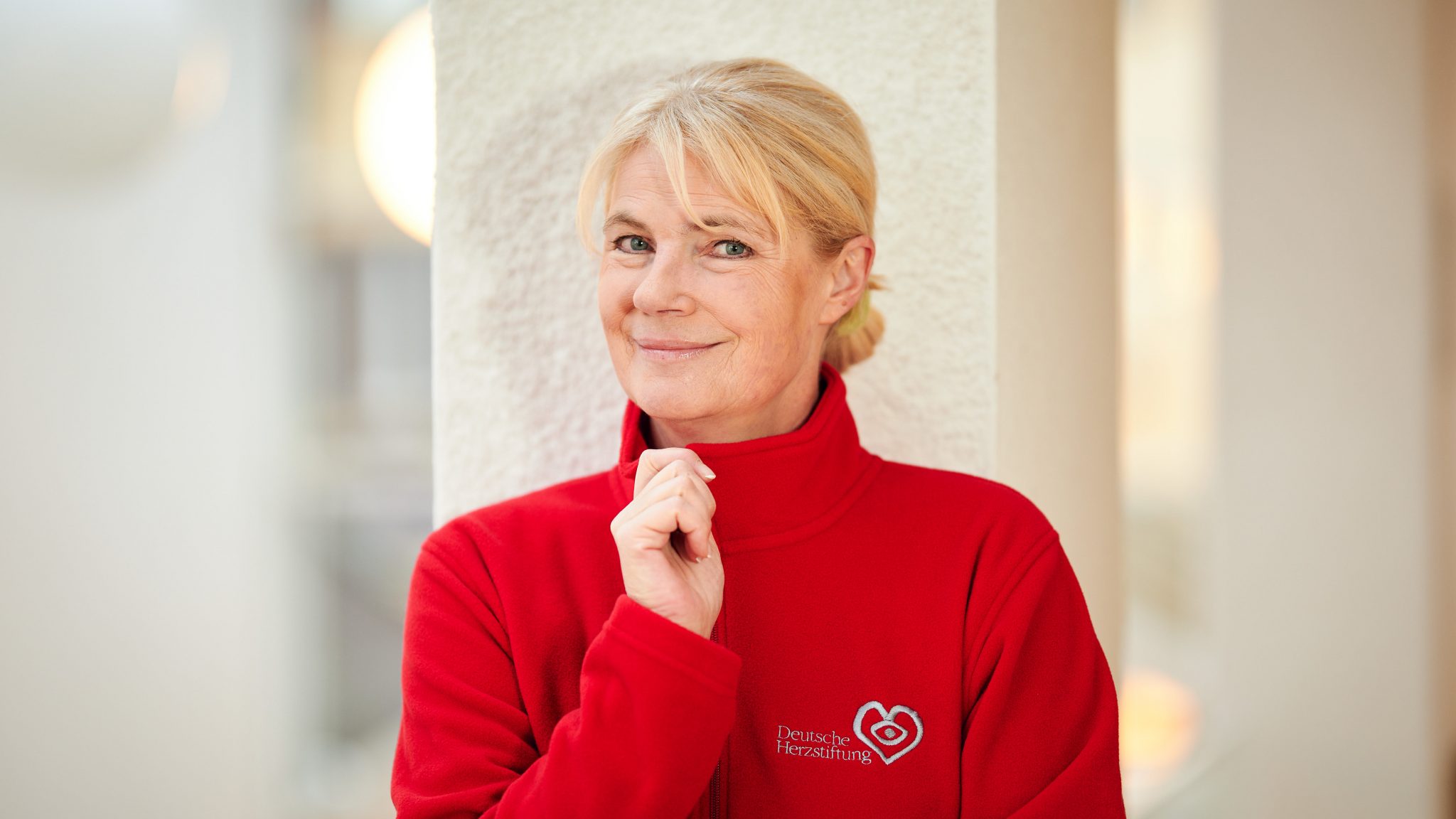 Nele-Neuhaus_1_2023_Deutsche Herzstiftung