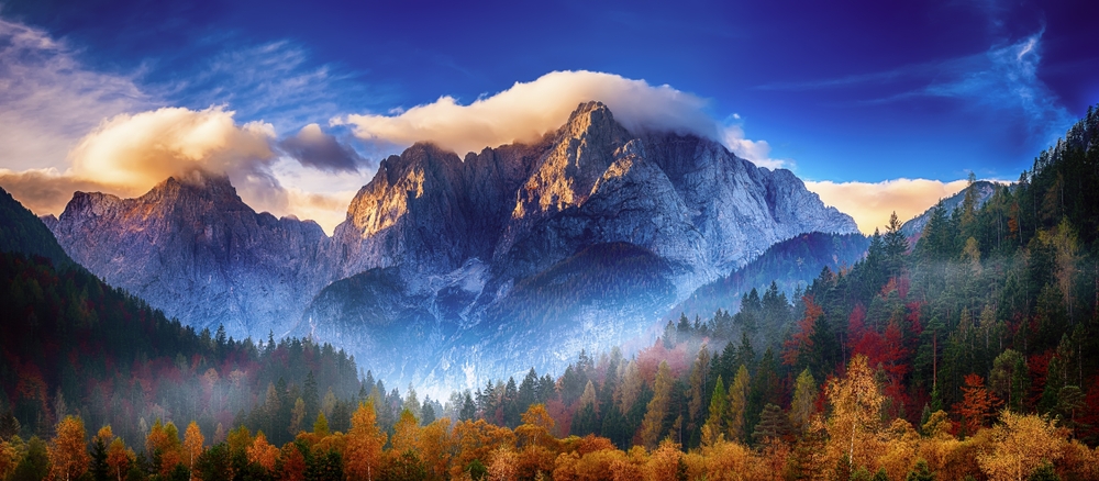 Triglav,Mountain,Peak,At,Sunrise,With,Beautiful,Clouds,In,Morning