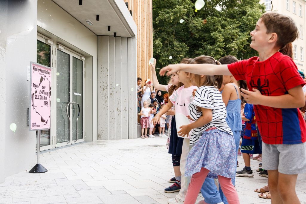 KinderKunstLabor für zeitgenössische Kunst eröffnet