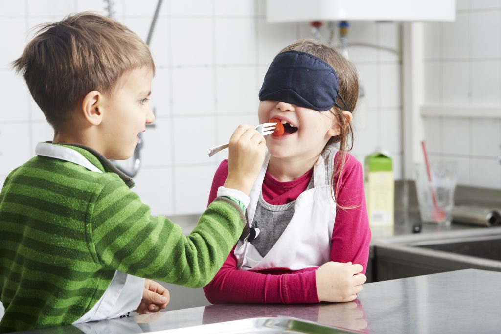 Schmecken lernen: Was Kinder auf den Geschmack bringt