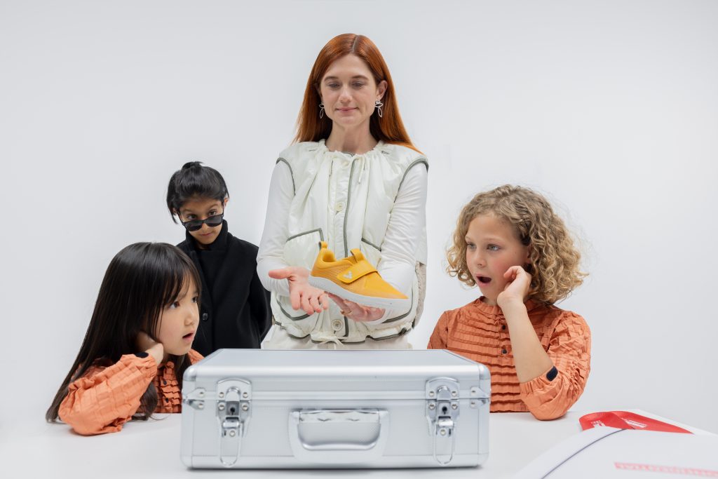 Orthopädin schlägt Alarm: Falsch sitzende Schuhe können Kinderfüßen langfristig schaden