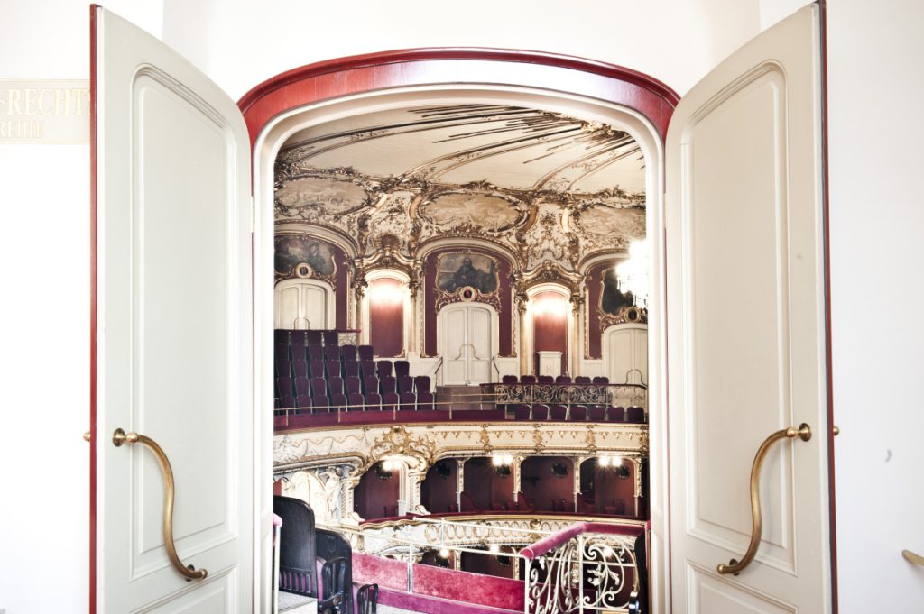 Neu an der Oper Graz: Elternzeit.Kinderzeit