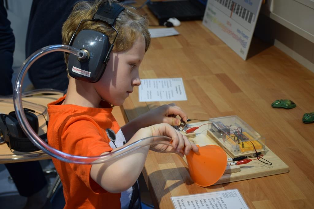 Hören im Museum: Eine Reise ins Ohr