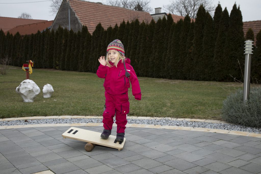 Papa bastelt: Stefan baut Balance Boards – Teil 1: Auf der Rolle