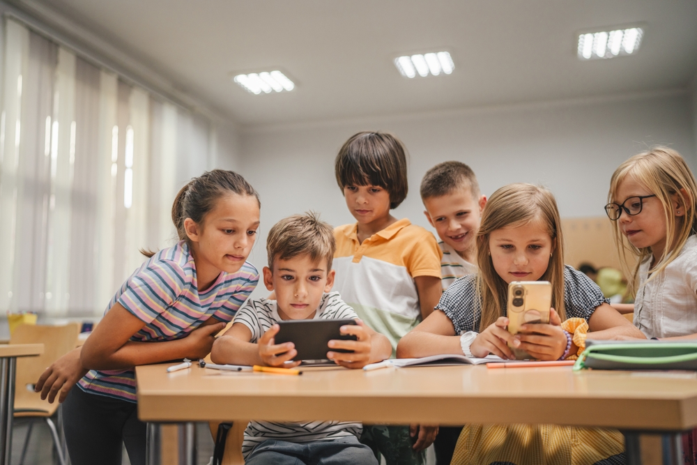 Rigorose Handyverbote in Schulen sind ein Fehler