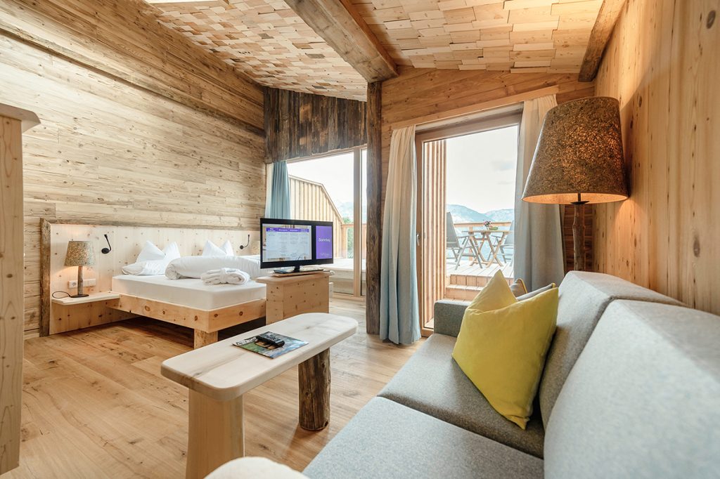 NEU: Sky Chalets und Hoamatstub´n im Natur und Wellnesshotel Höflehner