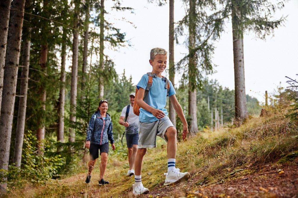 Sommer in den Bergen: Familienurlaub mit TUI – Kinder übernachten kostenlos