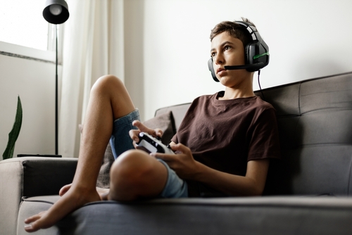 Sus, AFK, sweat: Diese Gaming-Wörter sind Warnsignale für Sucht © Shutterstock