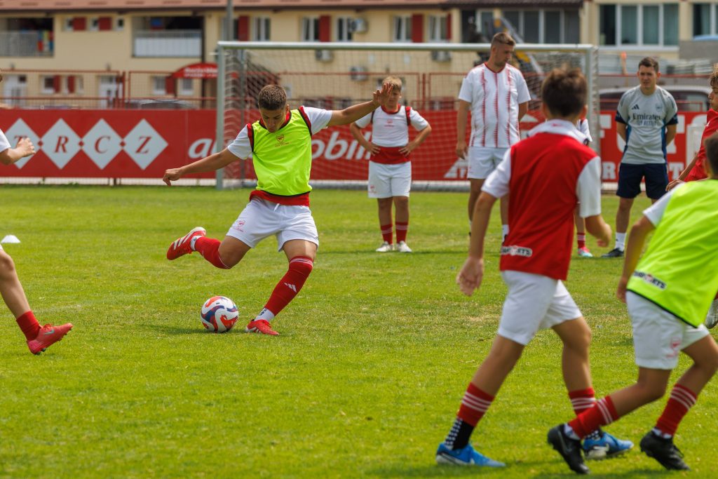 Aktivurlaub an der kroatischen Adria c Arsenal Football Camp